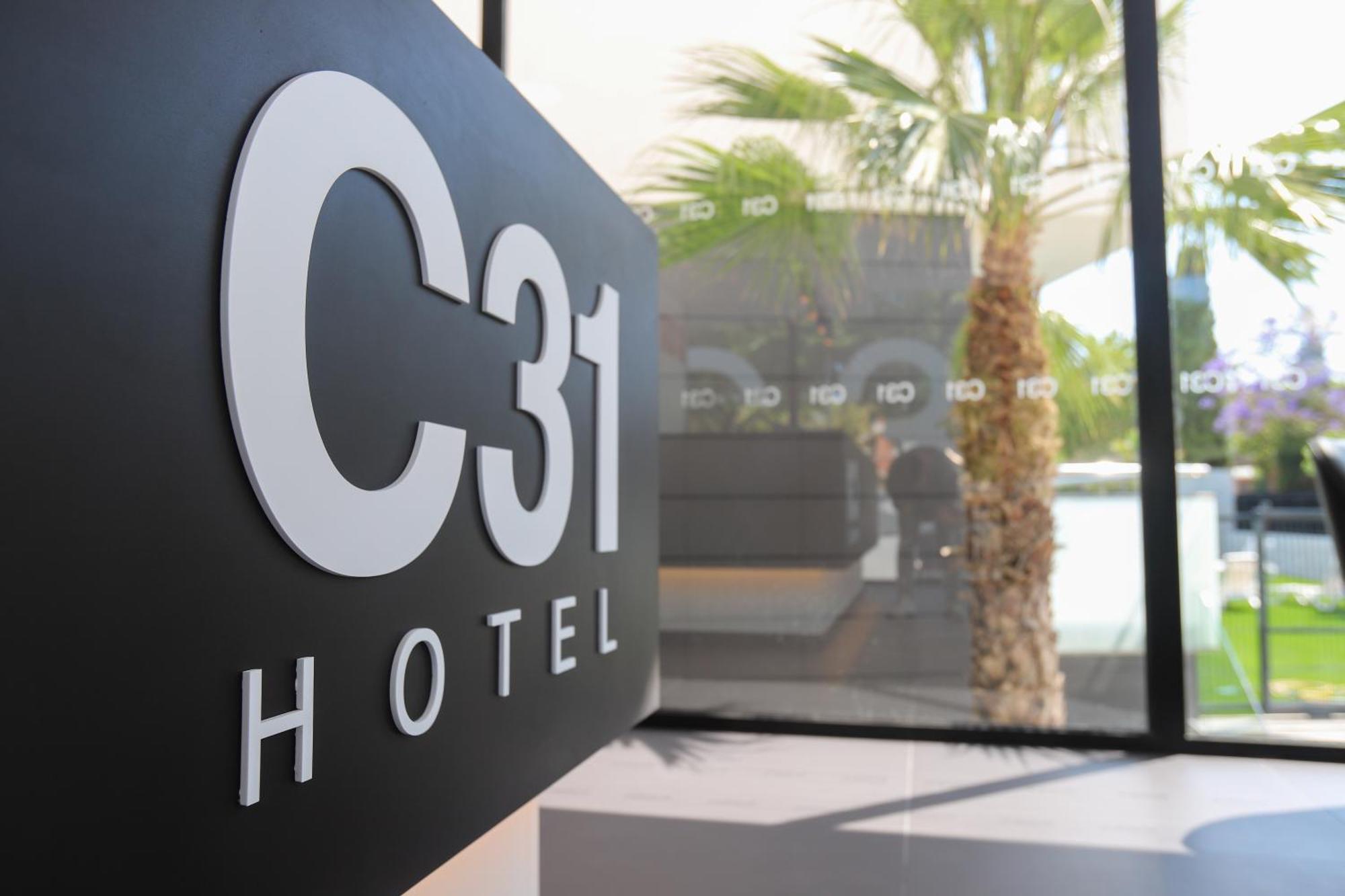 Hotel C31 Castelldefels Dış mekan fotoğraf